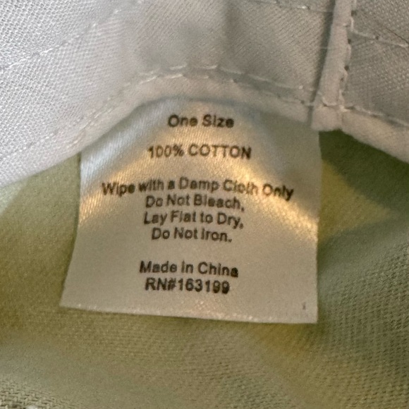 Green Bucket Hat with Daisy Embroidery - Picture 5 of 7